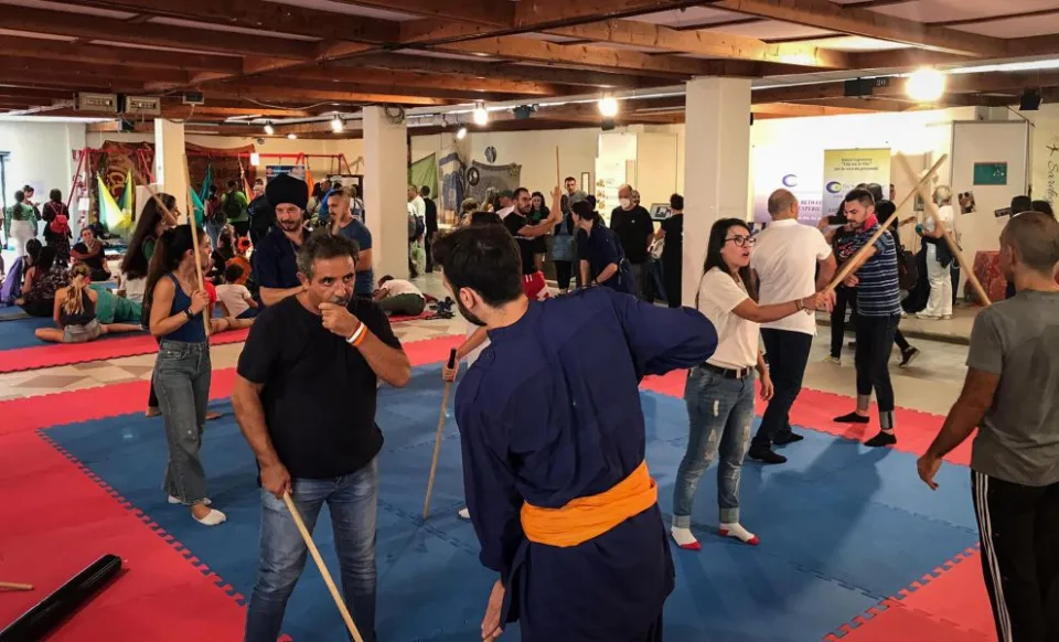 Pratica di Gatka come percorso di crescita personale